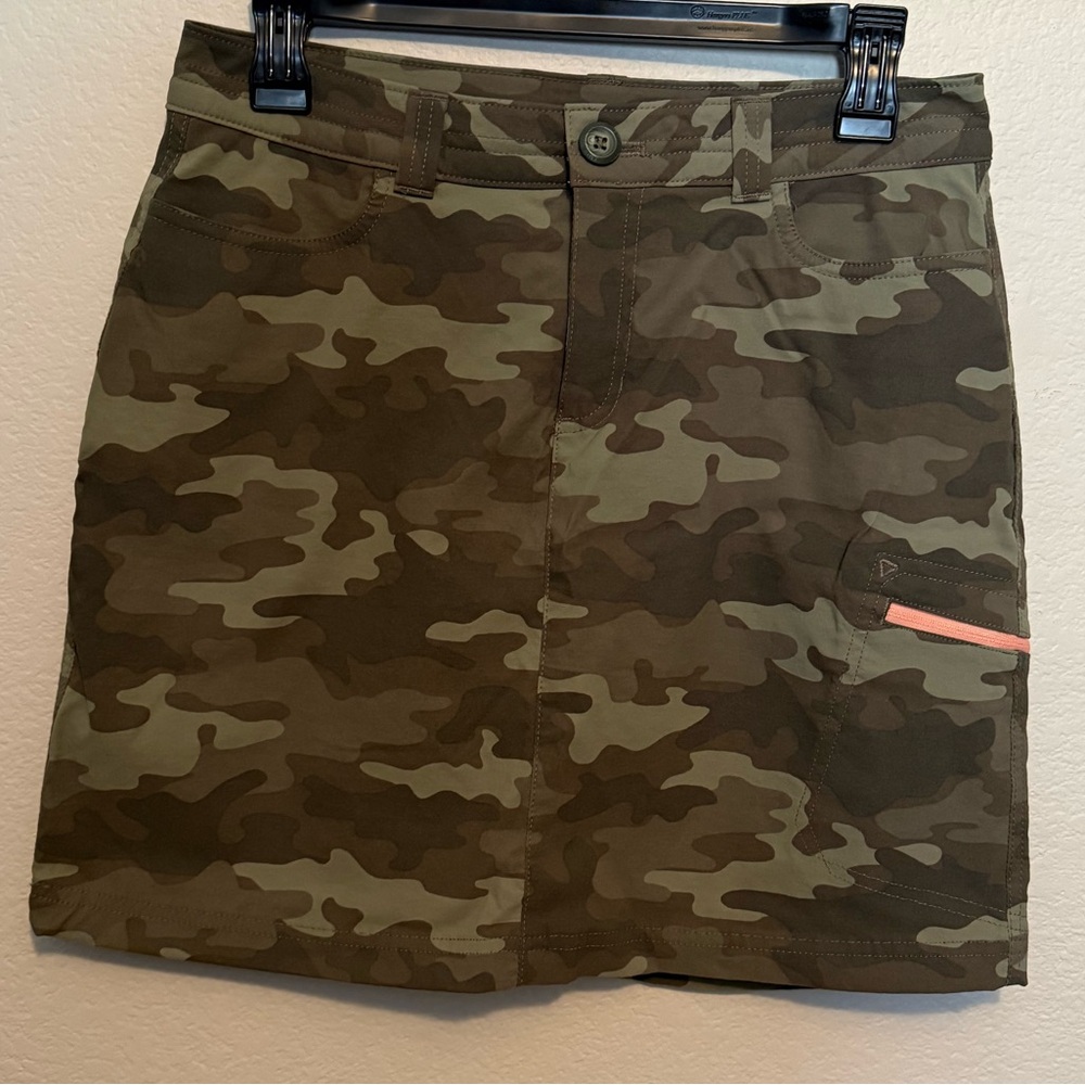 Eddie Bauer Olive & Tan Camo Mini Skirt with Coral Trim